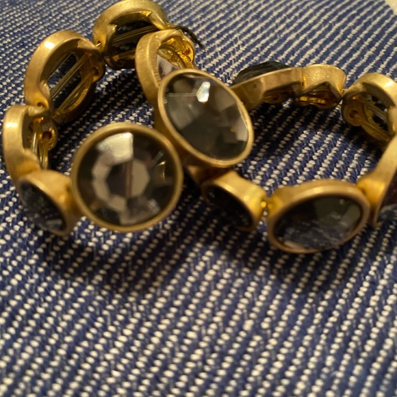 Costume Jewelry Stretch Jeweled Bracelet! - Picture 2 of 4